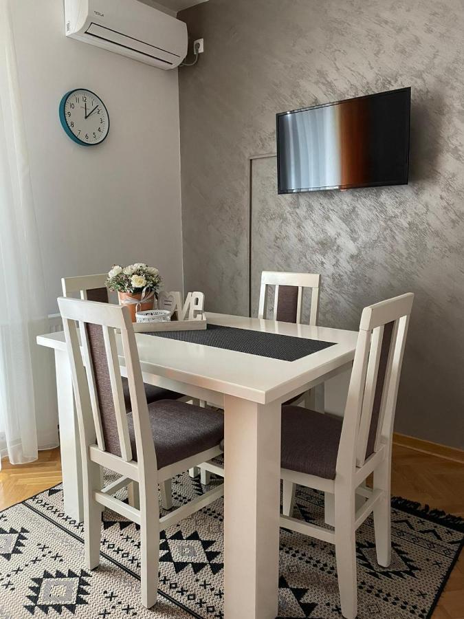 Apartman Miniki Vrnjačka Banja エクステリア 写真